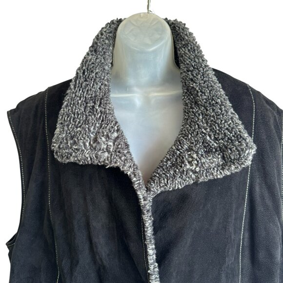 Vintage Pelle Nova di Riviera Shearling Vest – Women’s Black Leather Outerwear - Picture 7 of 13